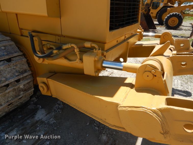 image for item DE3532 1985 Caterpillar 973 track loader