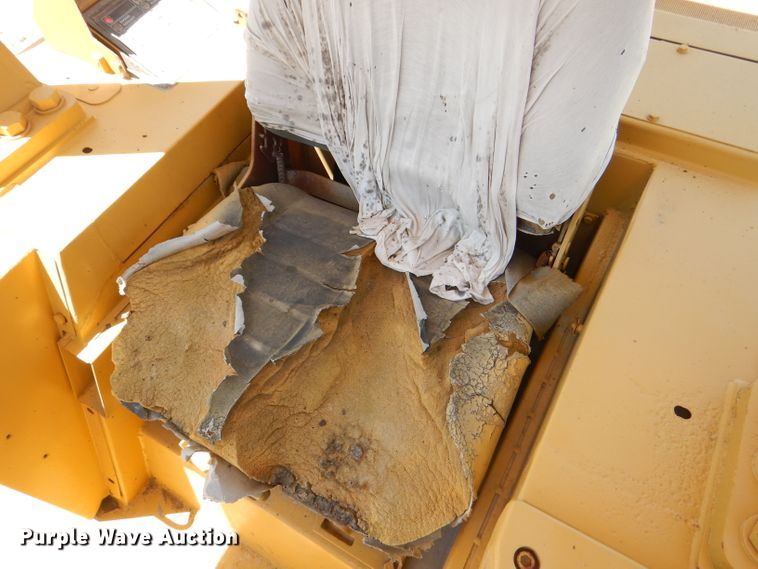 image for item DE3532 1985 Caterpillar 973 track loader