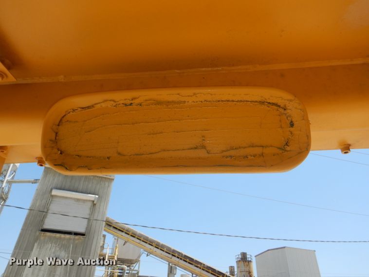 image for item DE3532 1985 Caterpillar 973 track loader