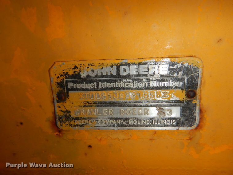 image for item DE3533 1983 John Deere 850 dozer