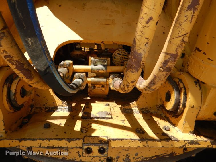 image for item DE3534 1994 Caterpillar 330L excavator