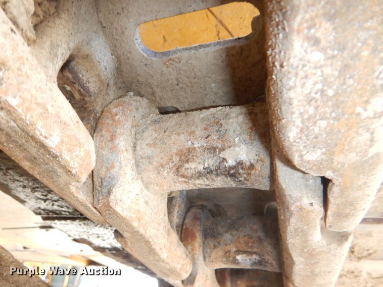 image for item DE3534 1994 Caterpillar 330L excavator