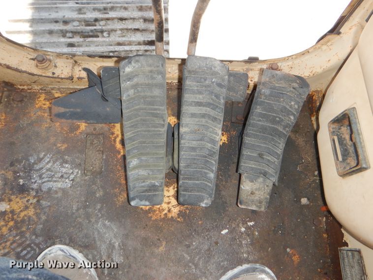 image for item DE3534 1994 Caterpillar 330L excavator