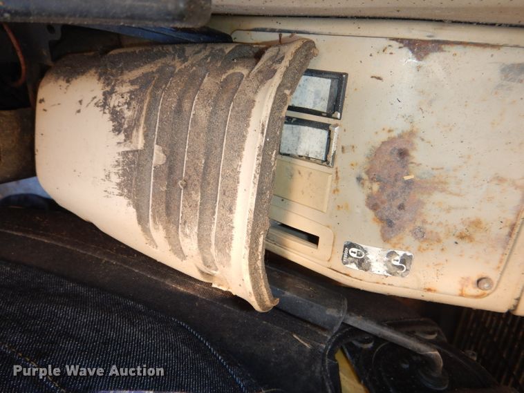 image for item DE3534 1994 Caterpillar 330L excavator