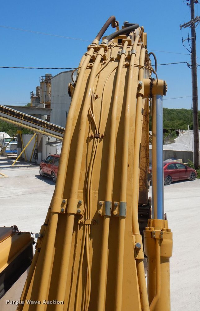 image for item DE3534 1994 Caterpillar 330L excavator