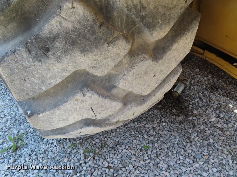 image for item DE3535 1980 Caterpillar 623B elevating scraper