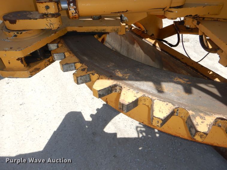 image for item DE3536 1995 Champion 720A Series IV motor grader