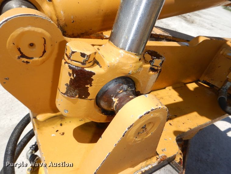 image for item DE3536 1995 Champion 720A Series IV motor grader