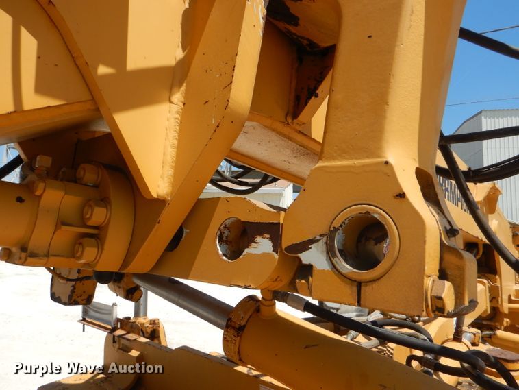 image for item DE3536 1995 Champion 720A Series IV motor grader