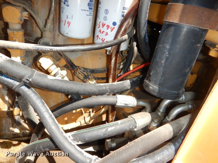 image for item DE3536 1995 Champion 720A Series IV motor grader