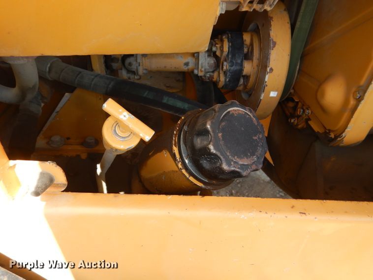 image for item DE3536 1995 Champion 720A Series IV motor grader