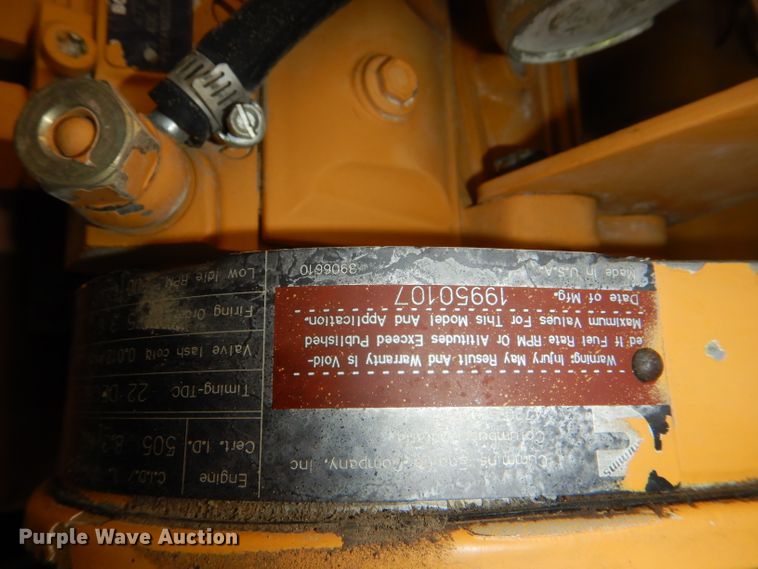 image for item DE3536 1995 Champion 720A Series IV motor grader