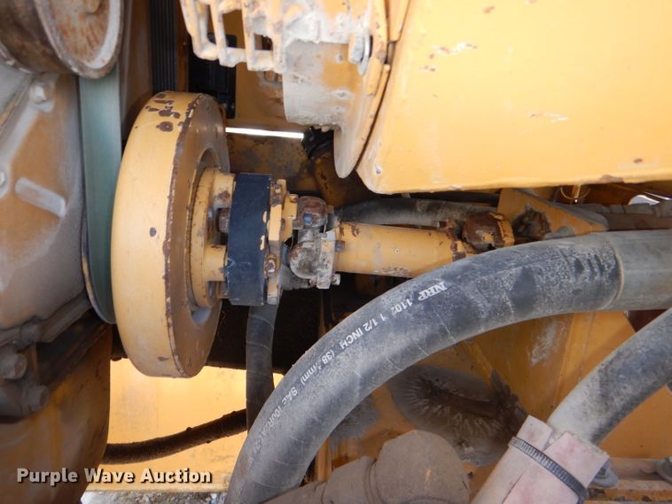 image for item DE3536 1995 Champion 720A Series IV motor grader