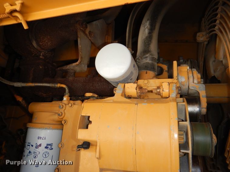 image for item DE3536 1995 Champion 720A Series IV motor grader