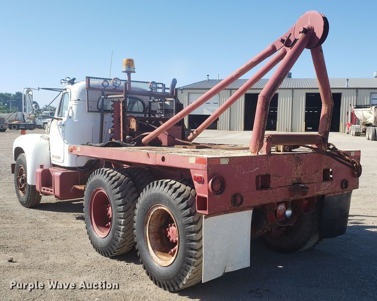 image for item DE3991 1965 Mack P61ST winch truck