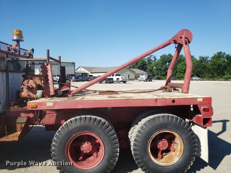 image for item DE3991 1965 Mack P61ST winch truck