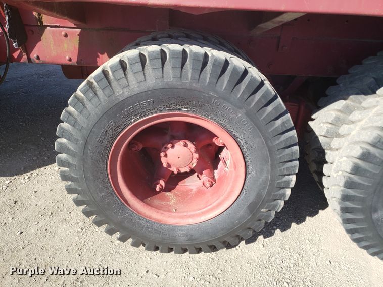 image for item DE3991 1965 Mack P61ST winch truck