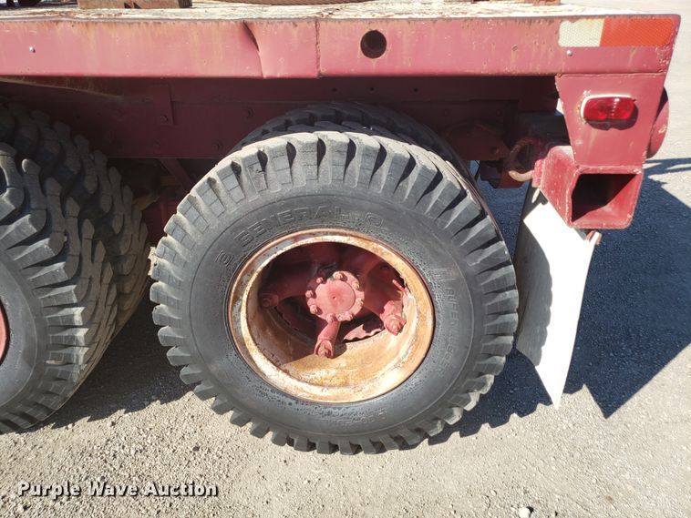 image for item DE3991 1965 Mack P61ST winch truck