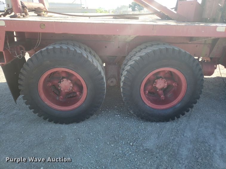 image for item DE3991 1965 Mack P61ST winch truck