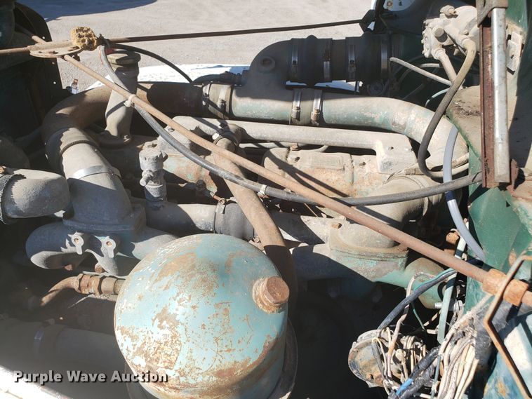 image for item DE3991 1965 Mack P61ST winch truck