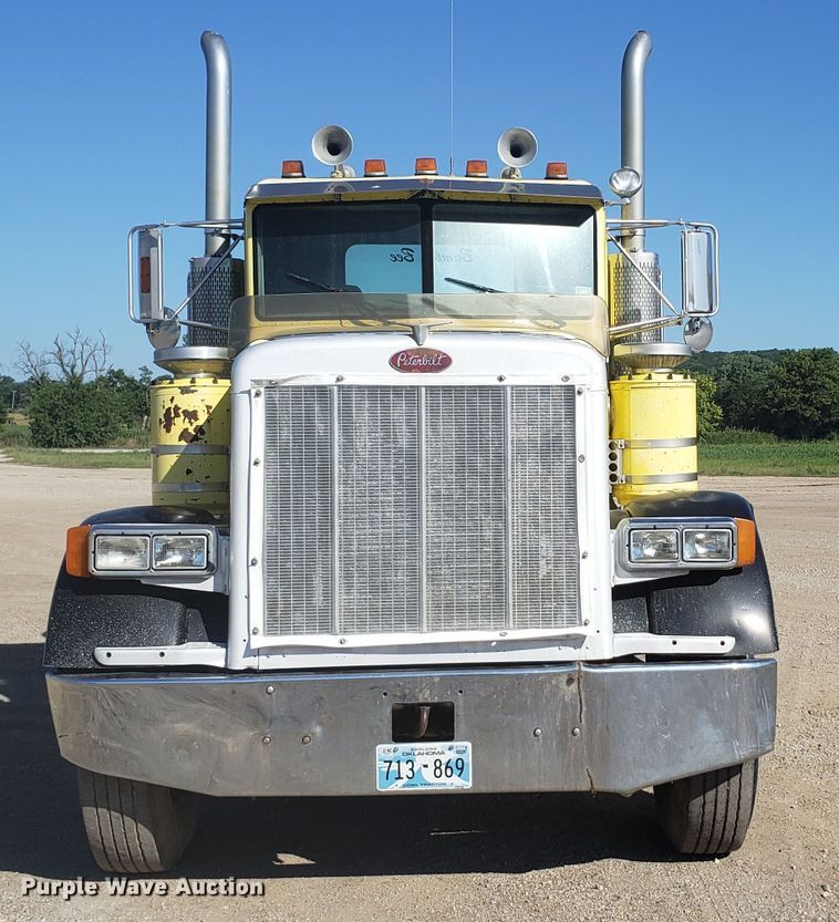 image for item DE3992 1987 Peterbilt 379 tank truck