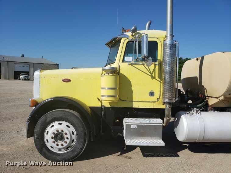 image for item DE3992 1987 Peterbilt 379 tank truck