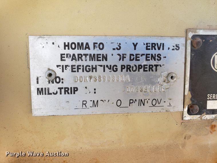 image for item DE3992 1987 Peterbilt 379 tank truck