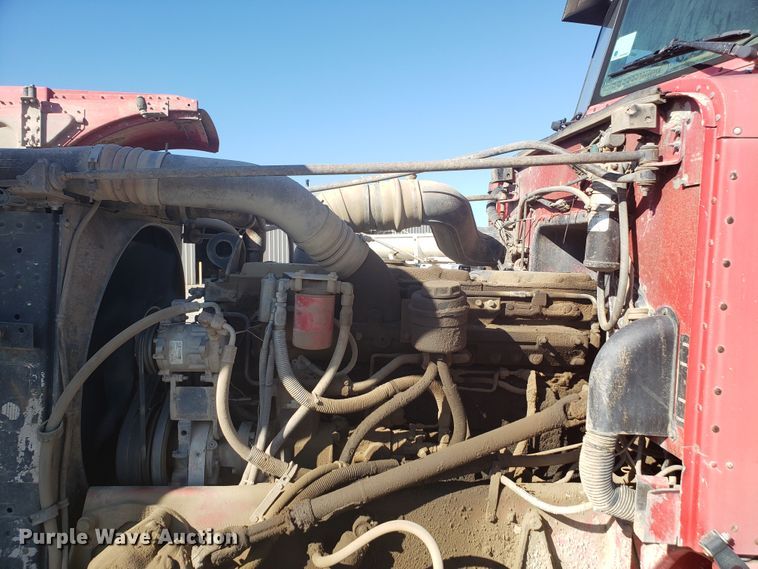 image for item DE3993 1991 Peterbilt 379 tank truck