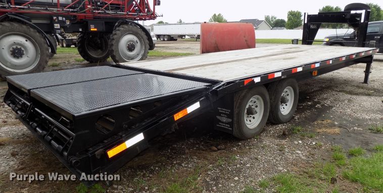 image for item DE7724 2015 H&H equipment trailer