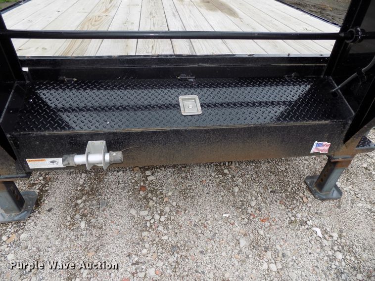 image for item DE7724 2015 H&H equipment trailer