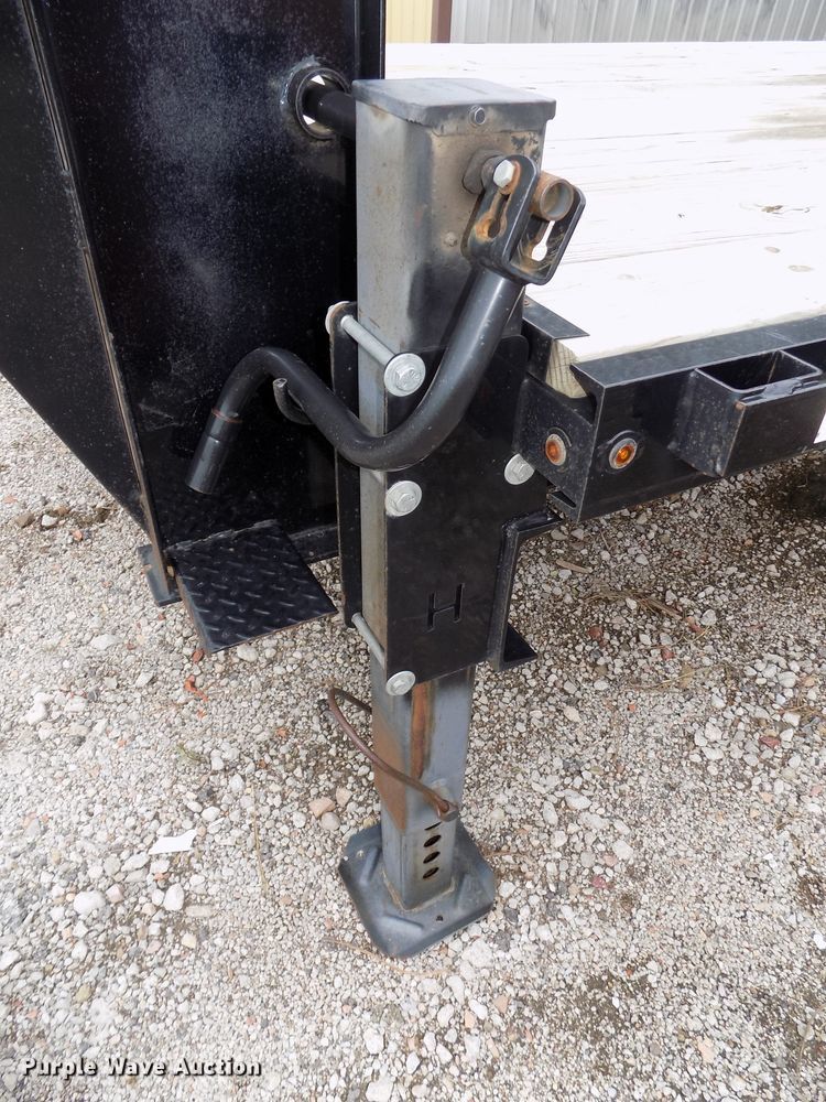 image for item DE7724 2015 H&H equipment trailer