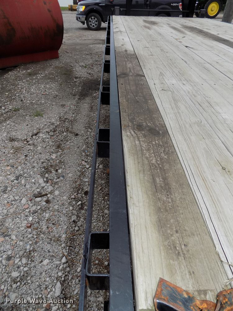 image for item DE7724 2015 H&H equipment trailer