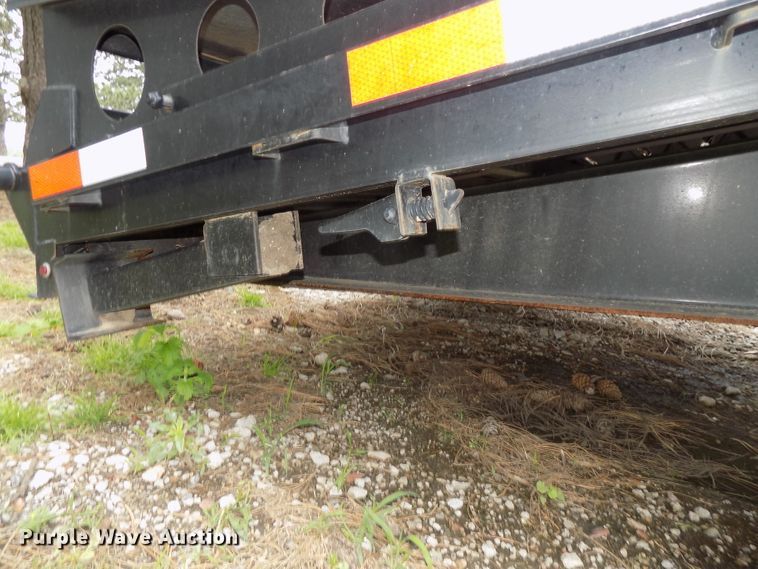 image for item DE7724 2015 H&H equipment trailer