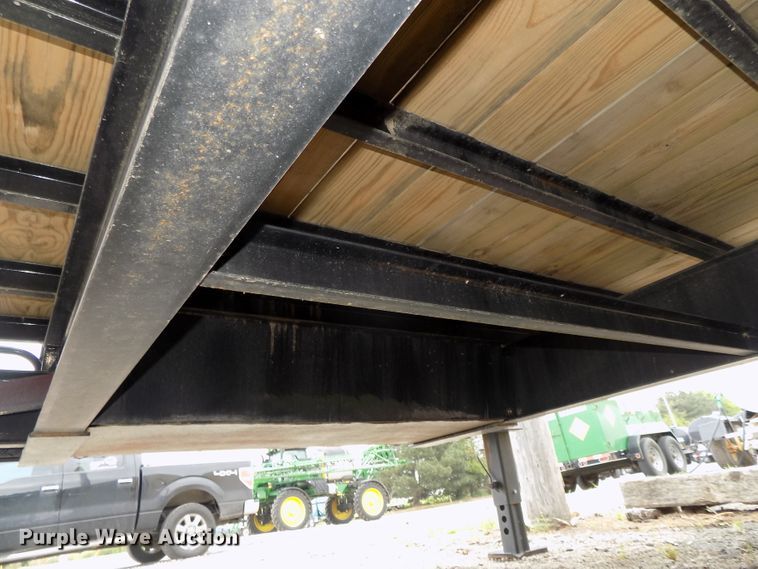 image for item DE7724 2015 H&H equipment trailer