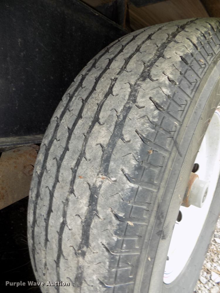 image for item DE7724 2015 H&H equipment trailer