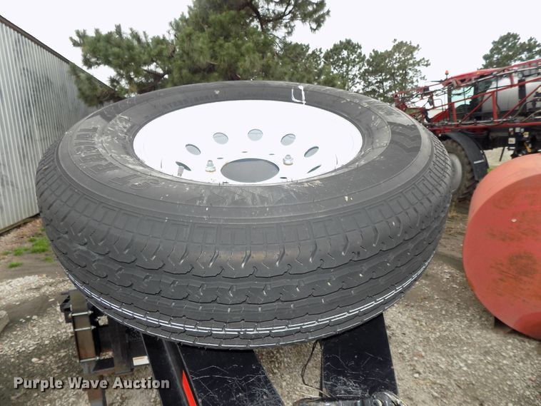 image for item DE7724 2015 H&H equipment trailer