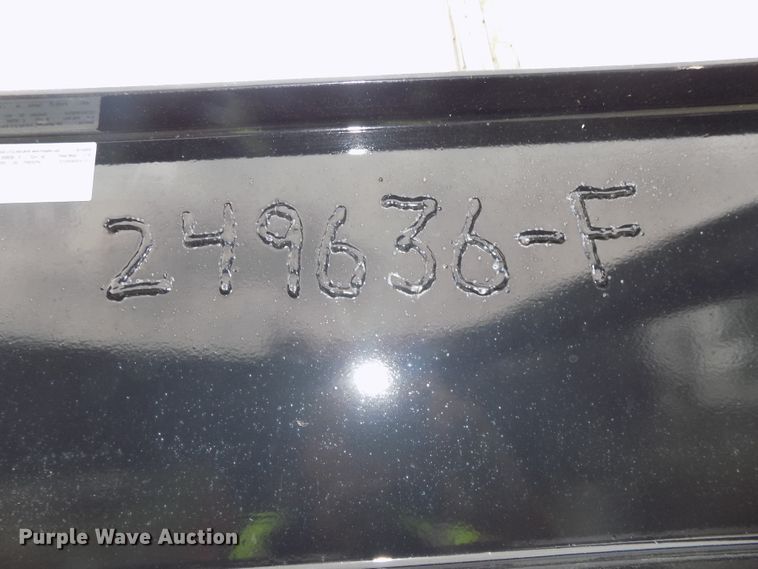 image for item DE7724 2015 H&H equipment trailer