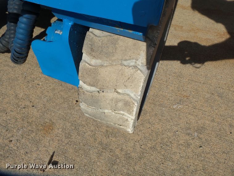 image for item DE7830 Genie GS2646 scissor lift