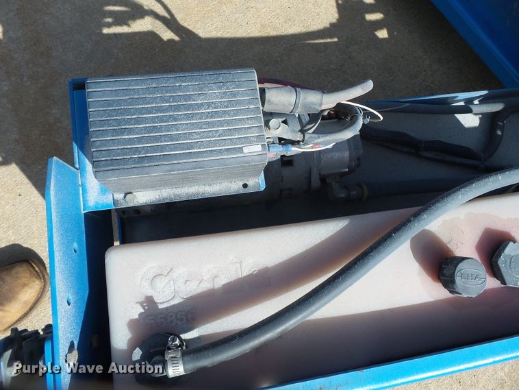 image for item DE7830 Genie GS2646 scissor lift