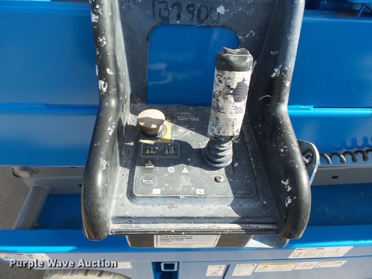 image for item DE7830 Genie GS2646 scissor lift