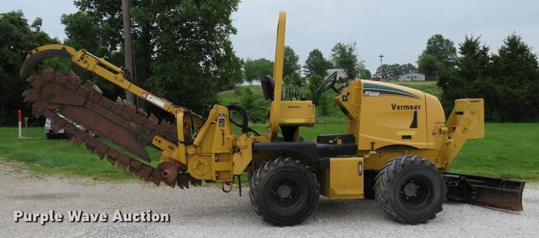 image for item DE8140 2008 Vermeer RT650 trencher