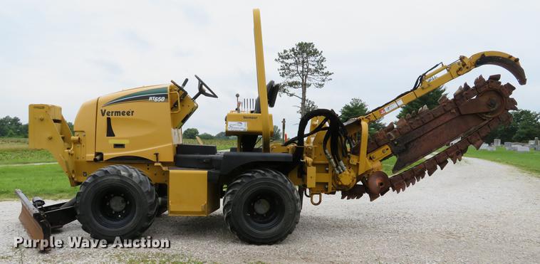 image for item DE8140 2008 Vermeer RT650 trencher