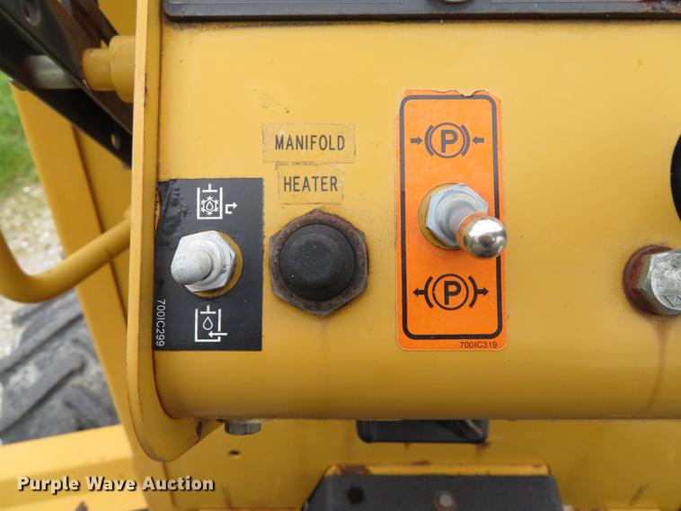 image for item DE8140 2008 Vermeer RT650 trencher