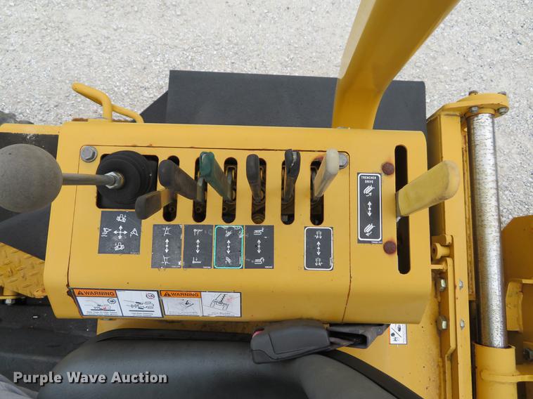 image for item DE8140 2008 Vermeer RT650 trencher