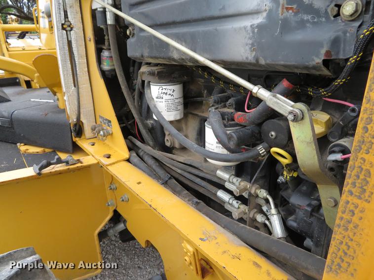 image for item DE8140 2008 Vermeer RT650 trencher