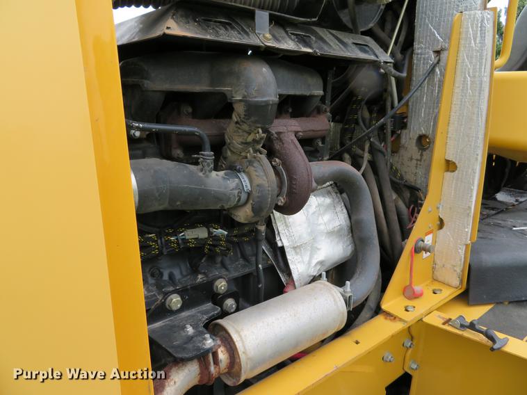 image for item DE8140 2008 Vermeer RT650 trencher