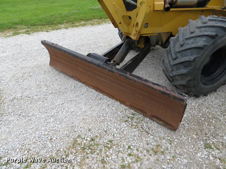 image for item DE8140 2008 Vermeer RT650 trencher