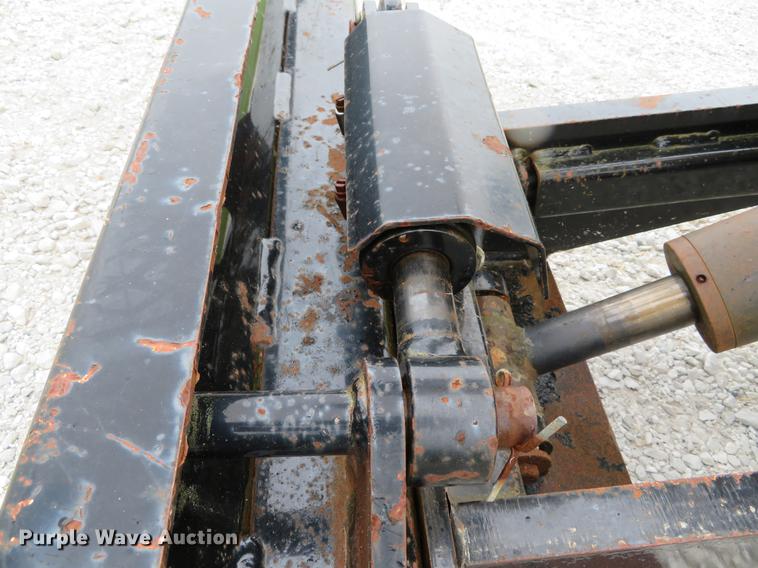 image for item DE8140 2008 Vermeer RT650 trencher