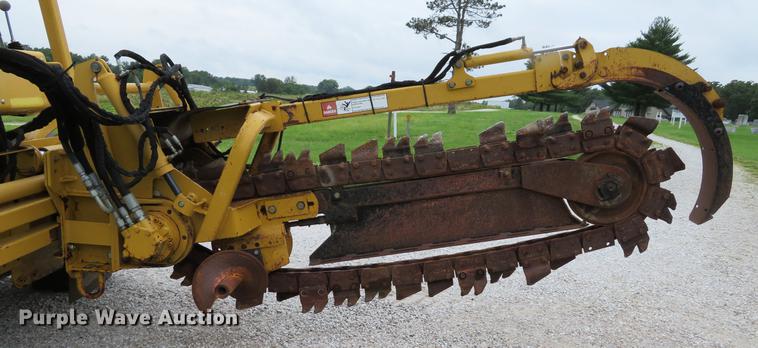 image for item DE8140 2008 Vermeer RT650 trencher