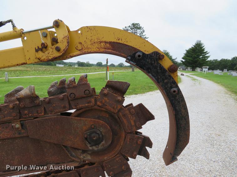 image for item DE8140 2008 Vermeer RT650 trencher